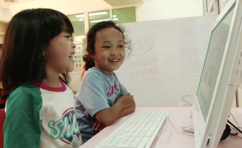 Program Literasi Digital di Bali Mengajarkan Anak Membuat E-Book Sendiri